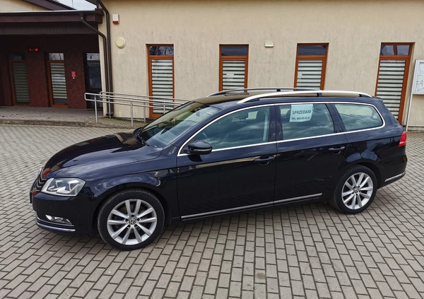 Volkswagen Passat cena 41900 przebieg: 247000, rok produkcji 2013 z Chojnów małe 379